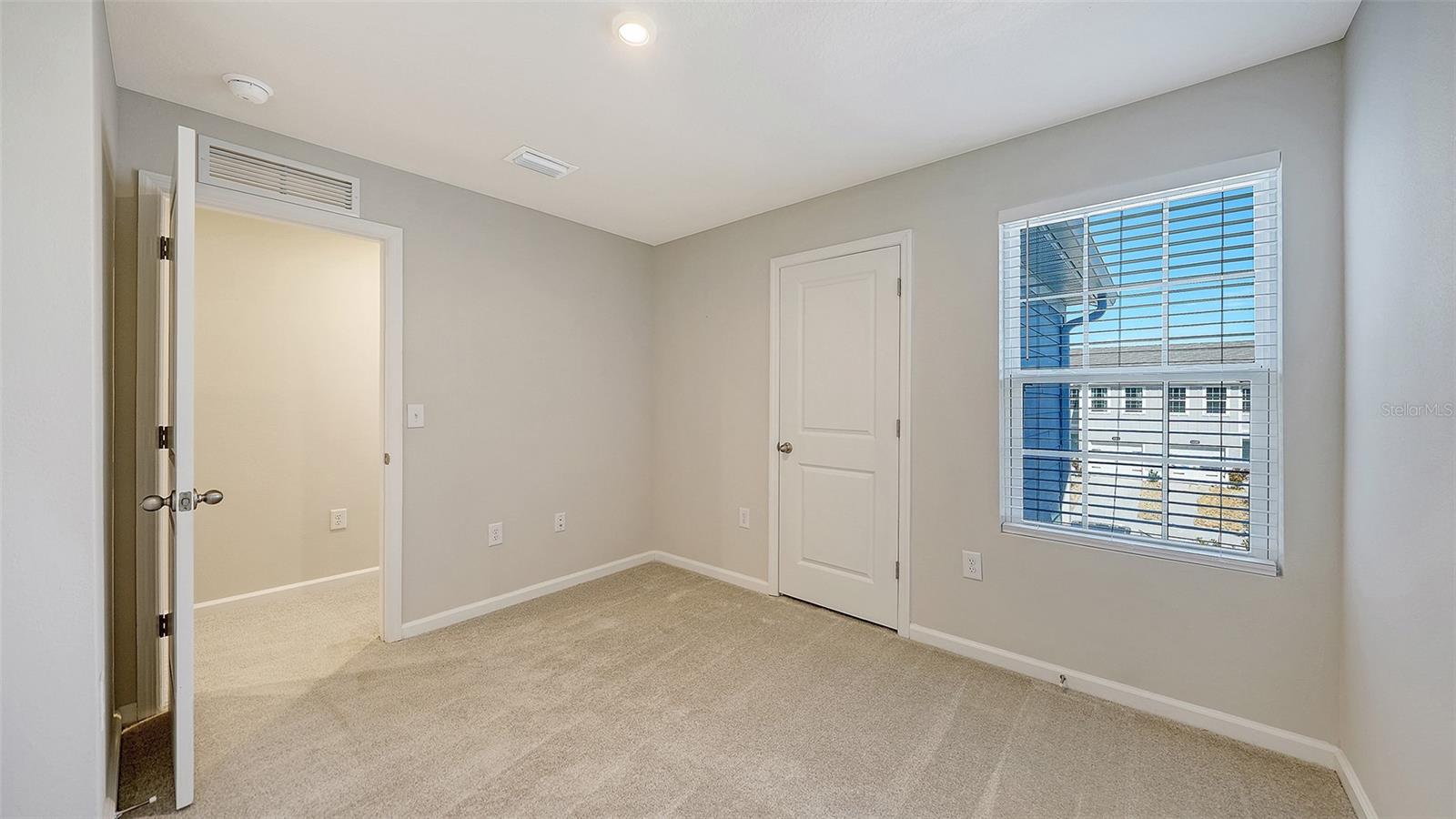 AVALON WOODS - Residential
