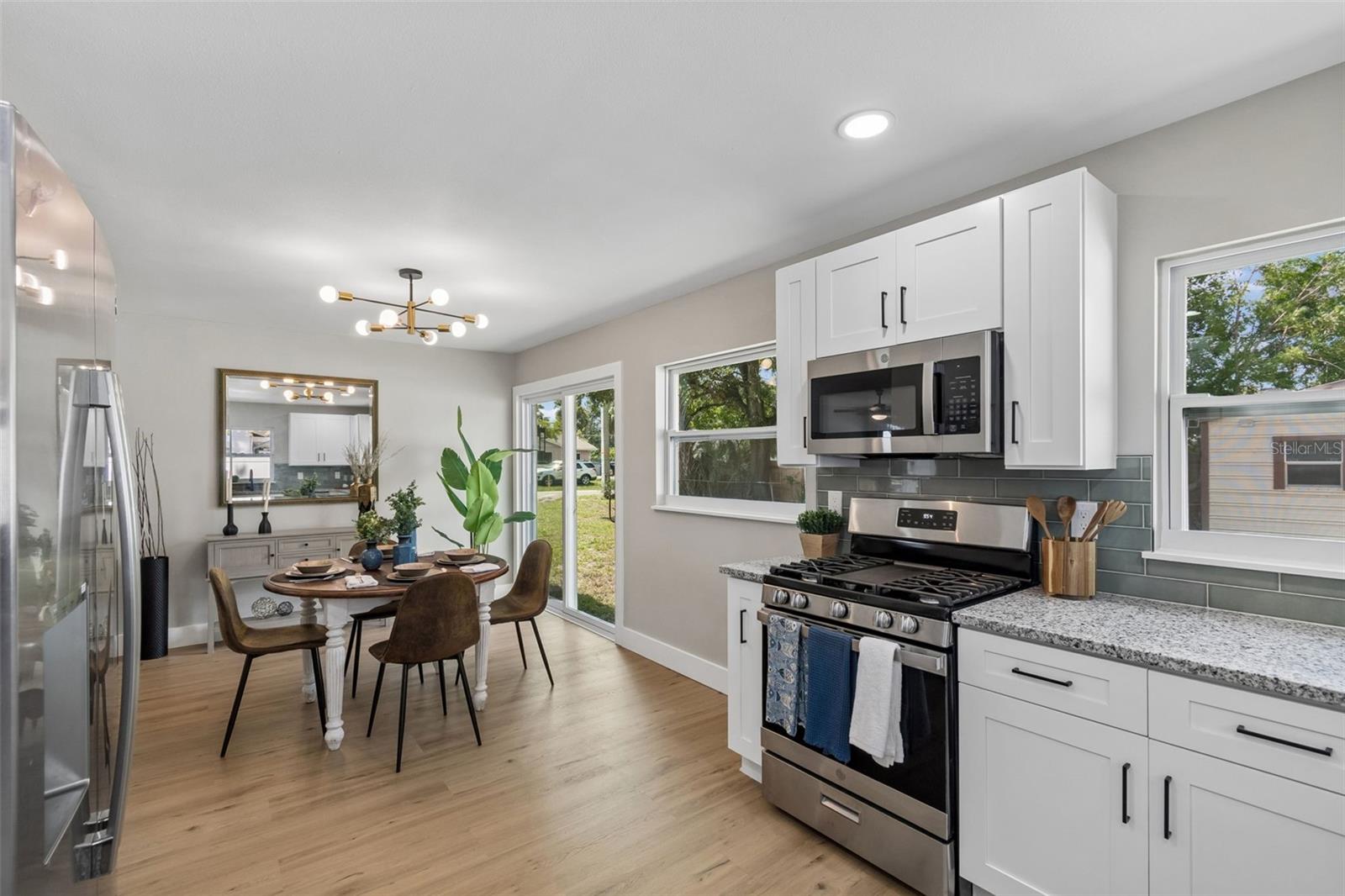 PALM RIVER VILLAGE - Residential