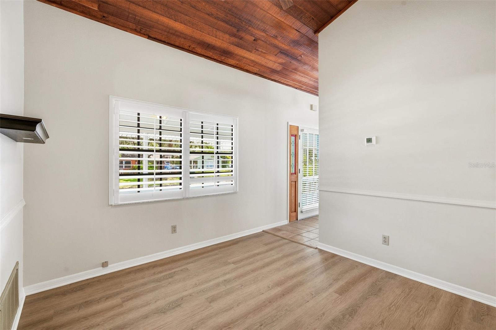 ESPIRITU SANTO SPGS - Residential Lease