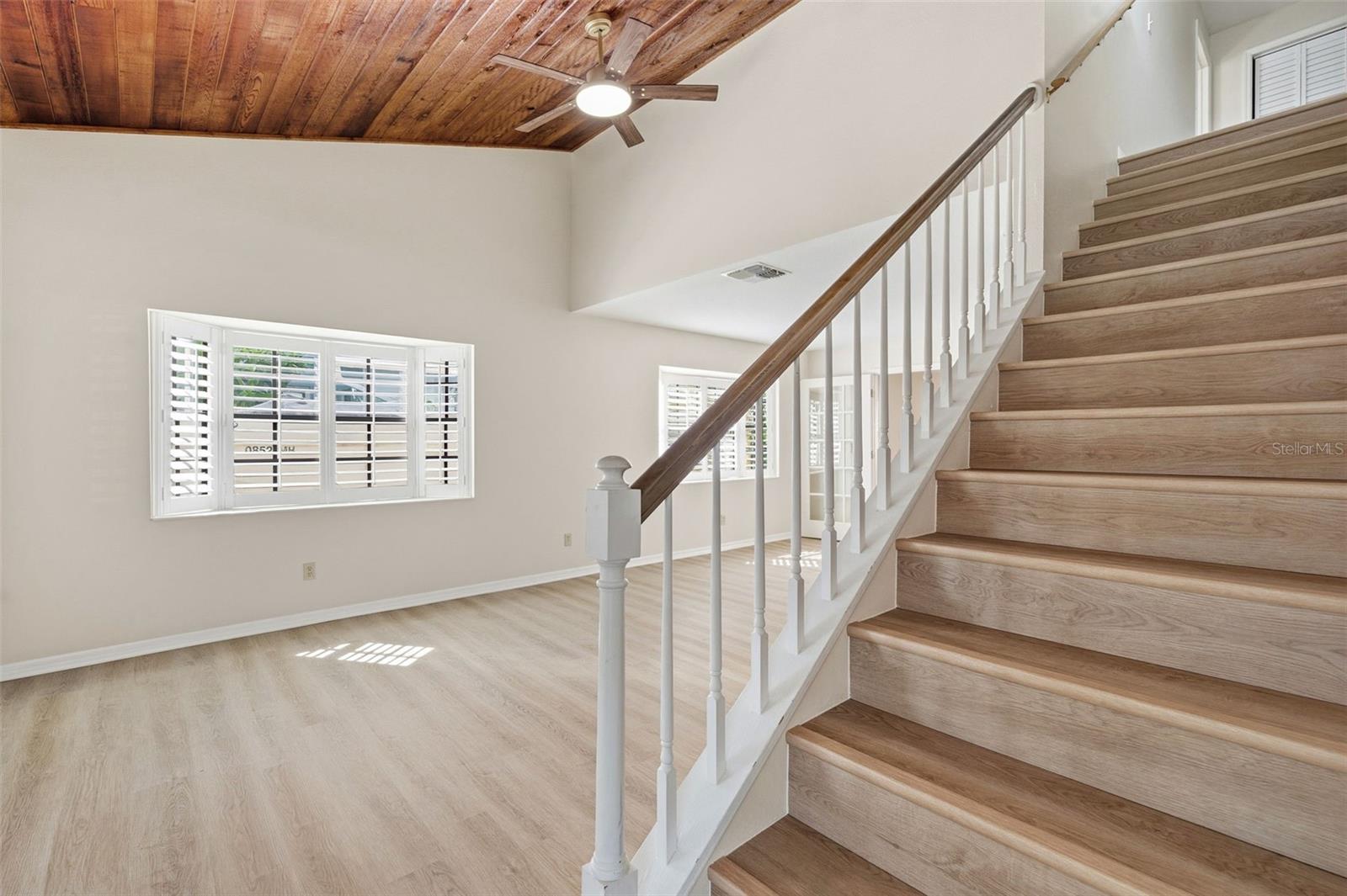ESPIRITU SANTO SPGS - Residential Lease