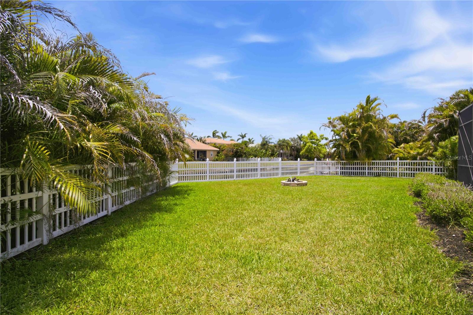 VILLAGES AT PINETREE MARSH PINE ENCLAVE - Residential
