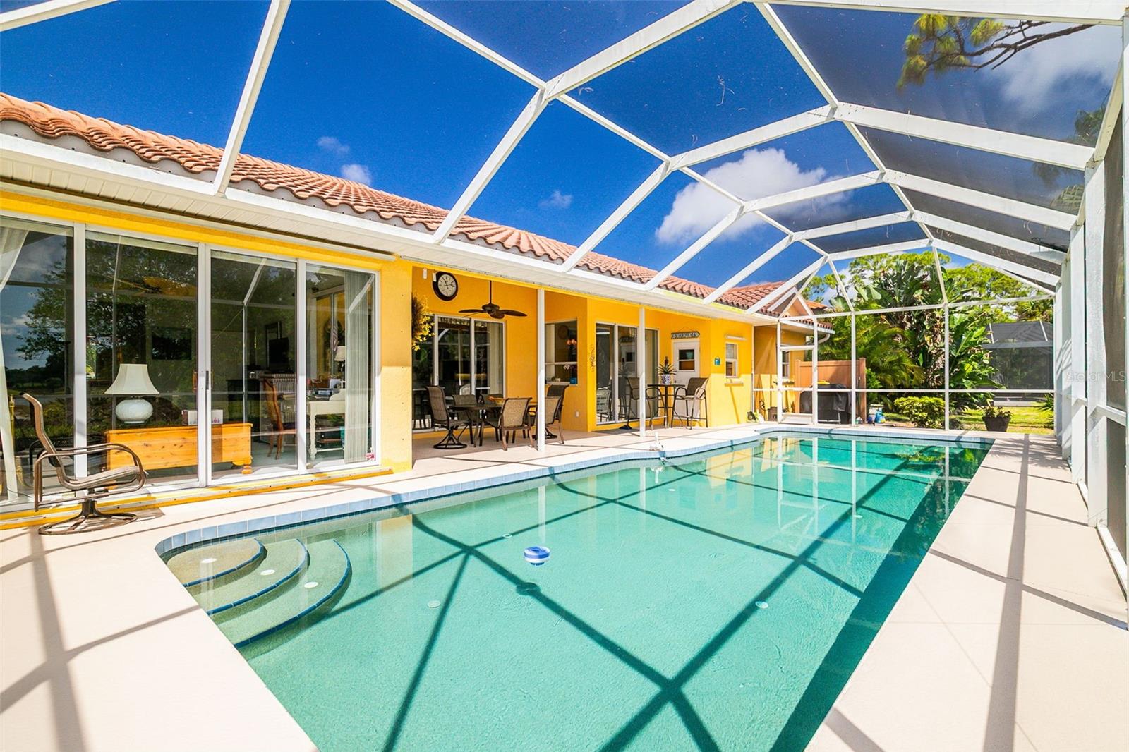 CALUSA LAKES - Residential