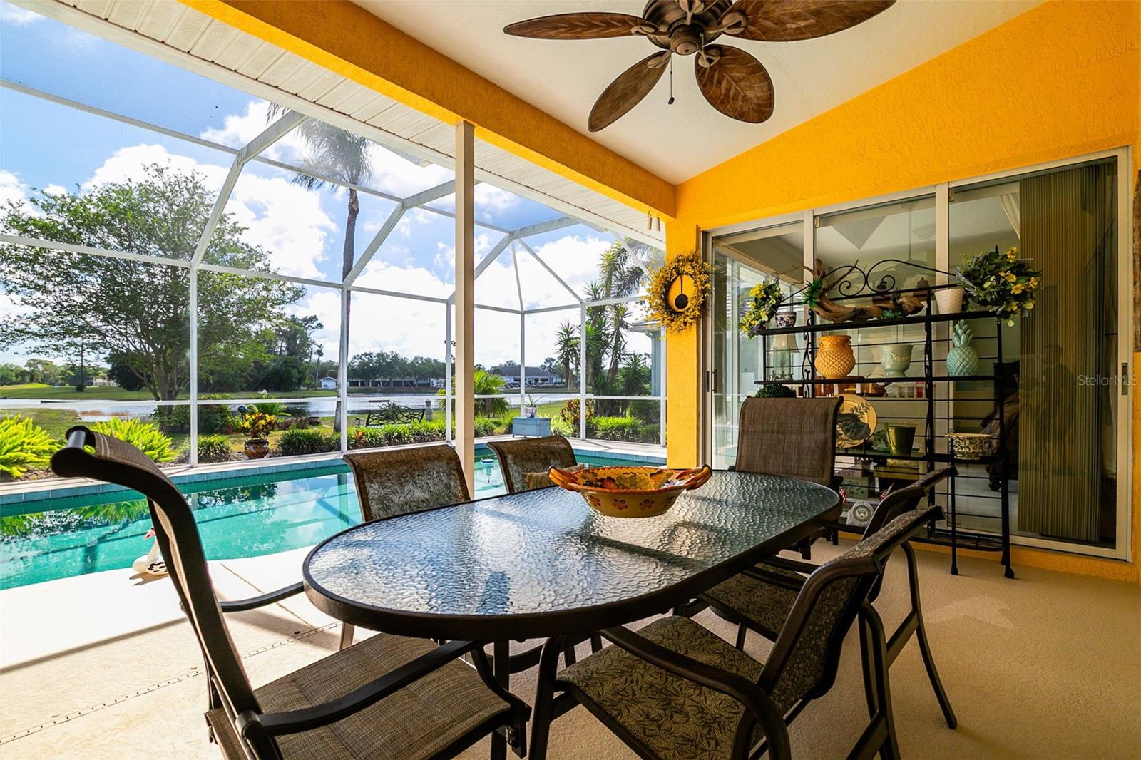 CALUSA LAKES - Residential