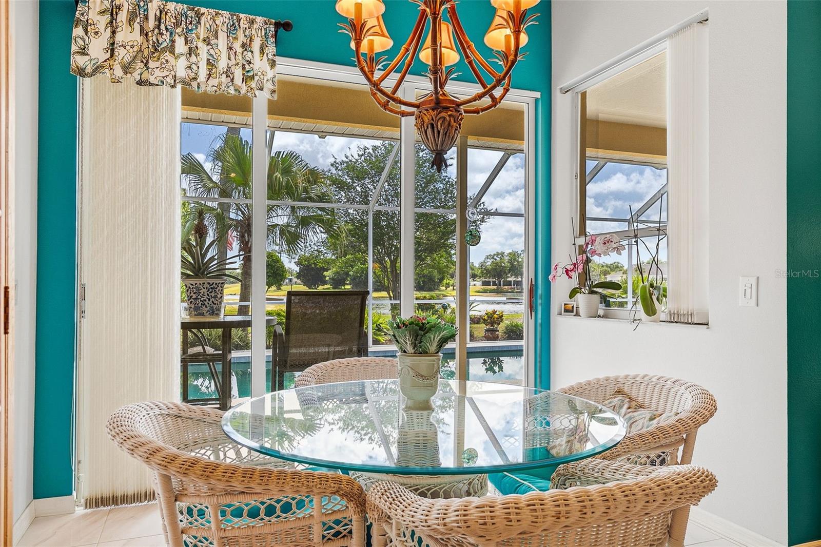 CALUSA LAKES - Residential