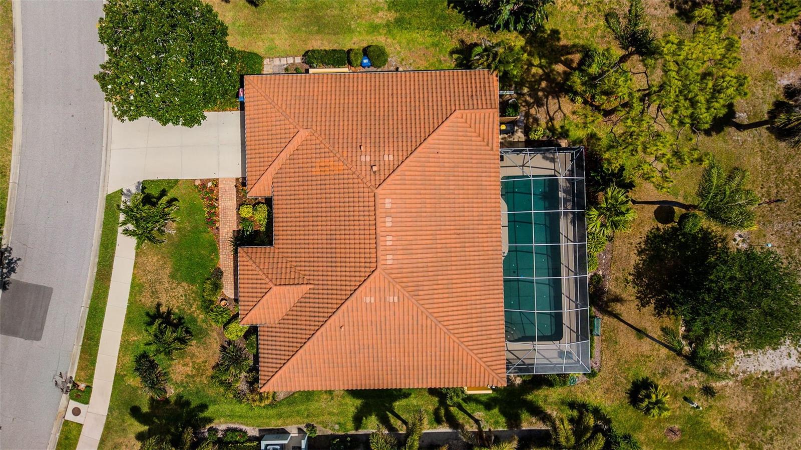 CALUSA LAKES - Residential