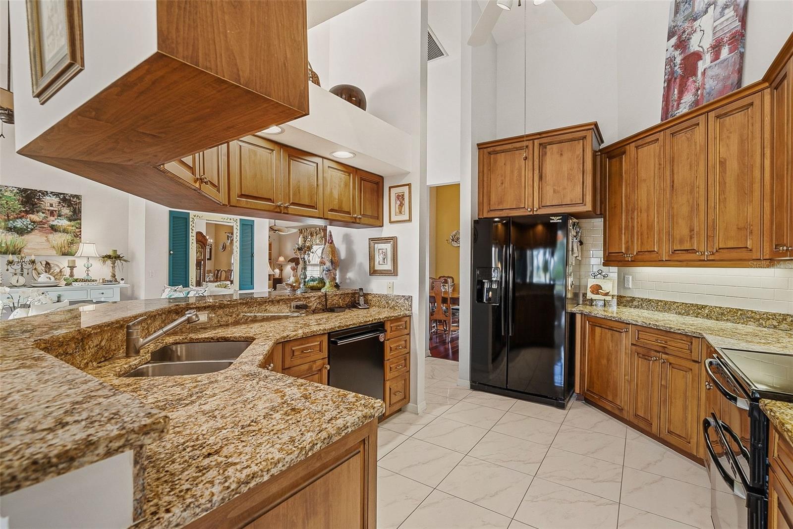 CALUSA LAKES - Residential