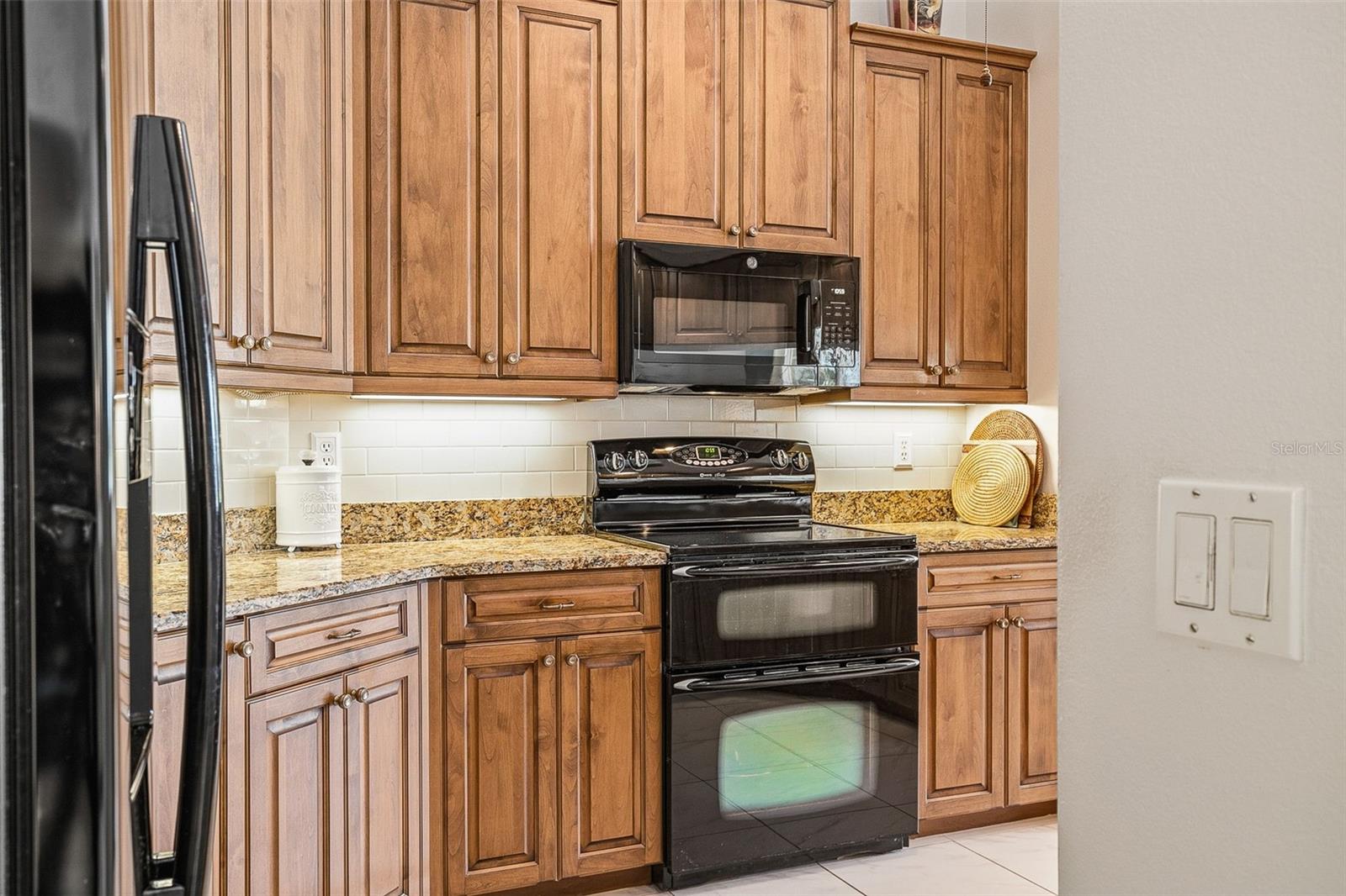 CALUSA LAKES - Residential