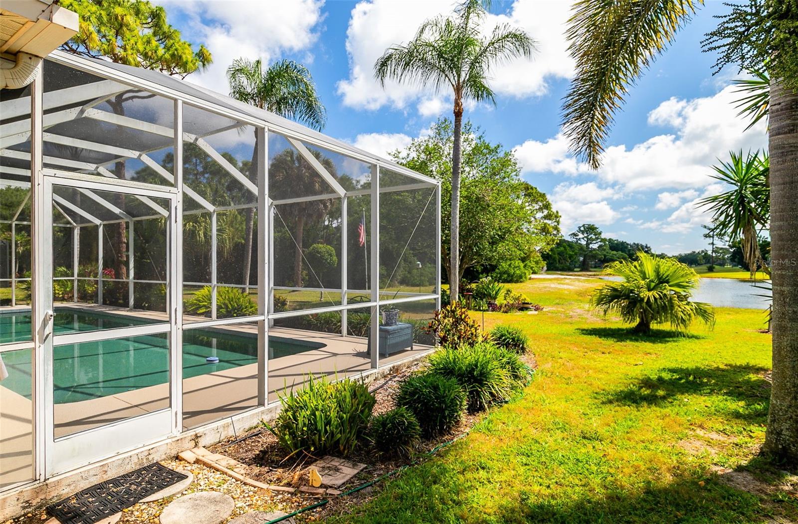 CALUSA LAKES - Residential
