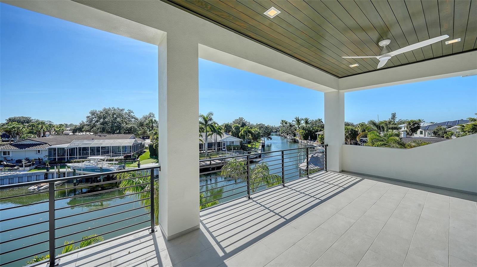 SIESTAS BAYSIDE WATERSIDE EAST - Residential
