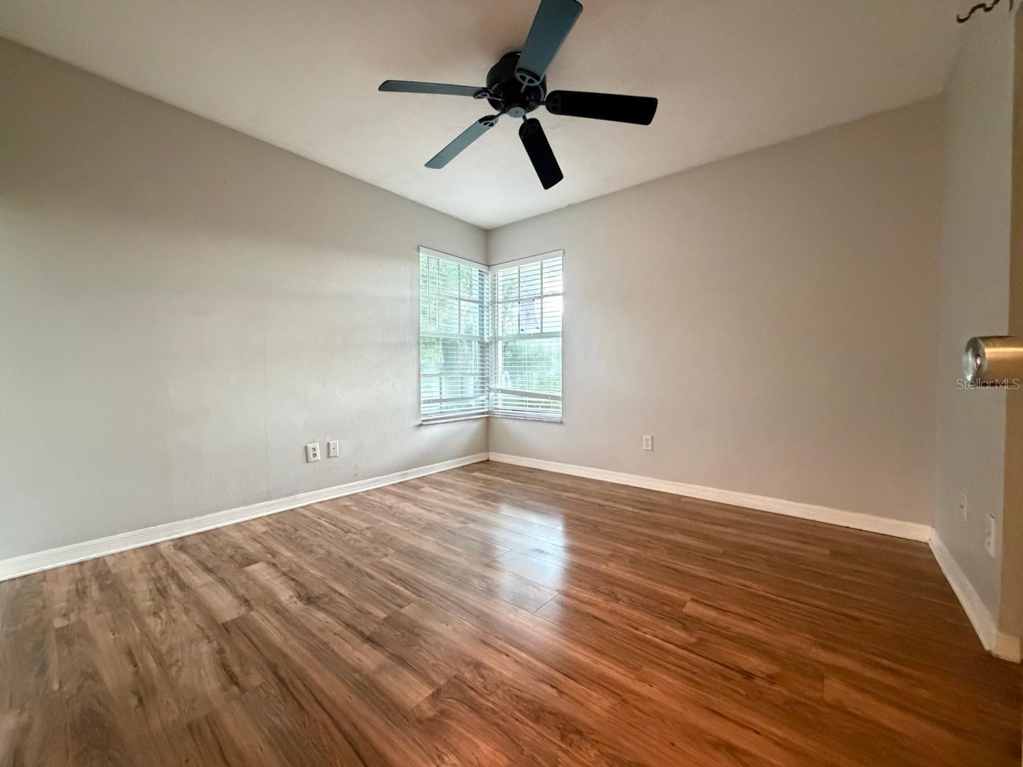 TWIN LAKE PH 02C - Residential