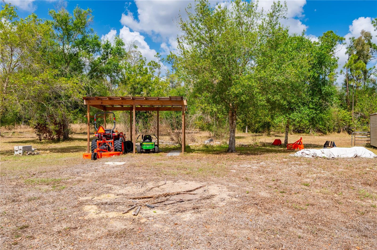 WESTERN ACRES 1ST ADD - Residential