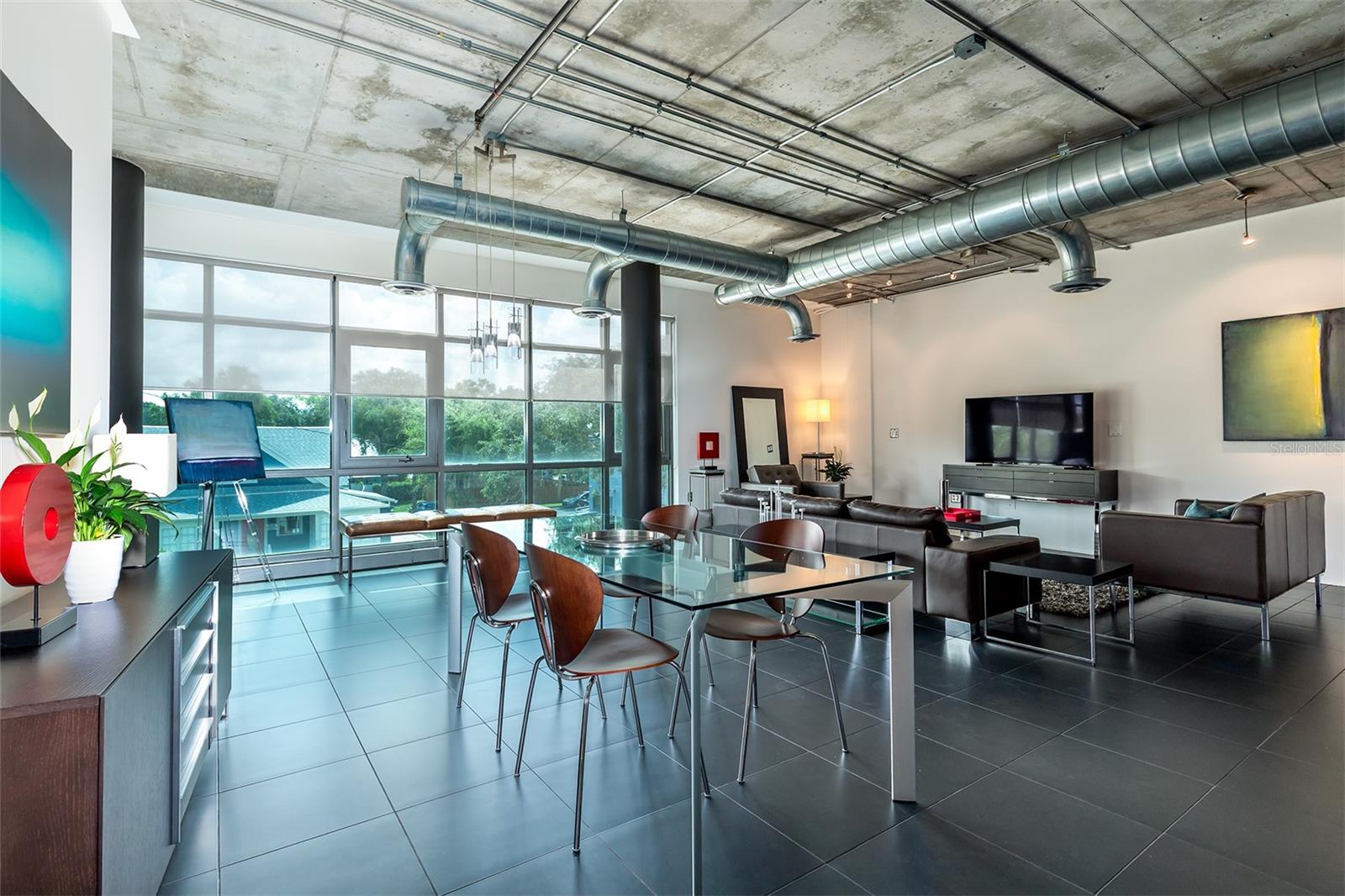 THORNTON PARK CENTRAL CONDO - Residential