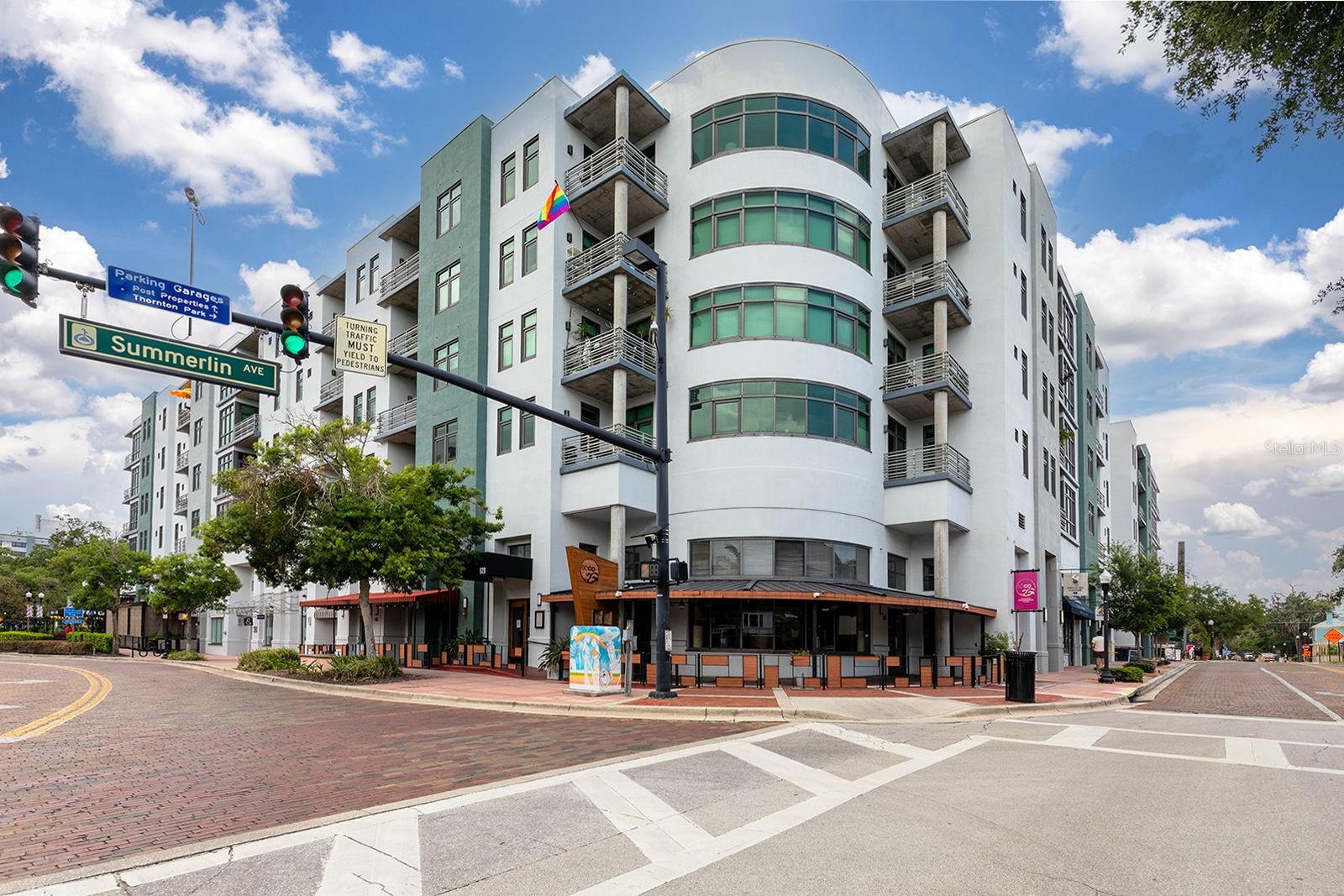 THORNTON PARK CENTRAL CONDO - Residential