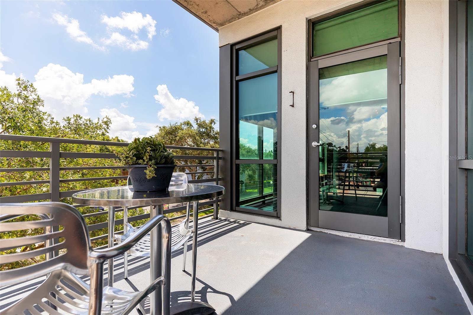THORNTON PARK CENTRAL CONDO - Residential