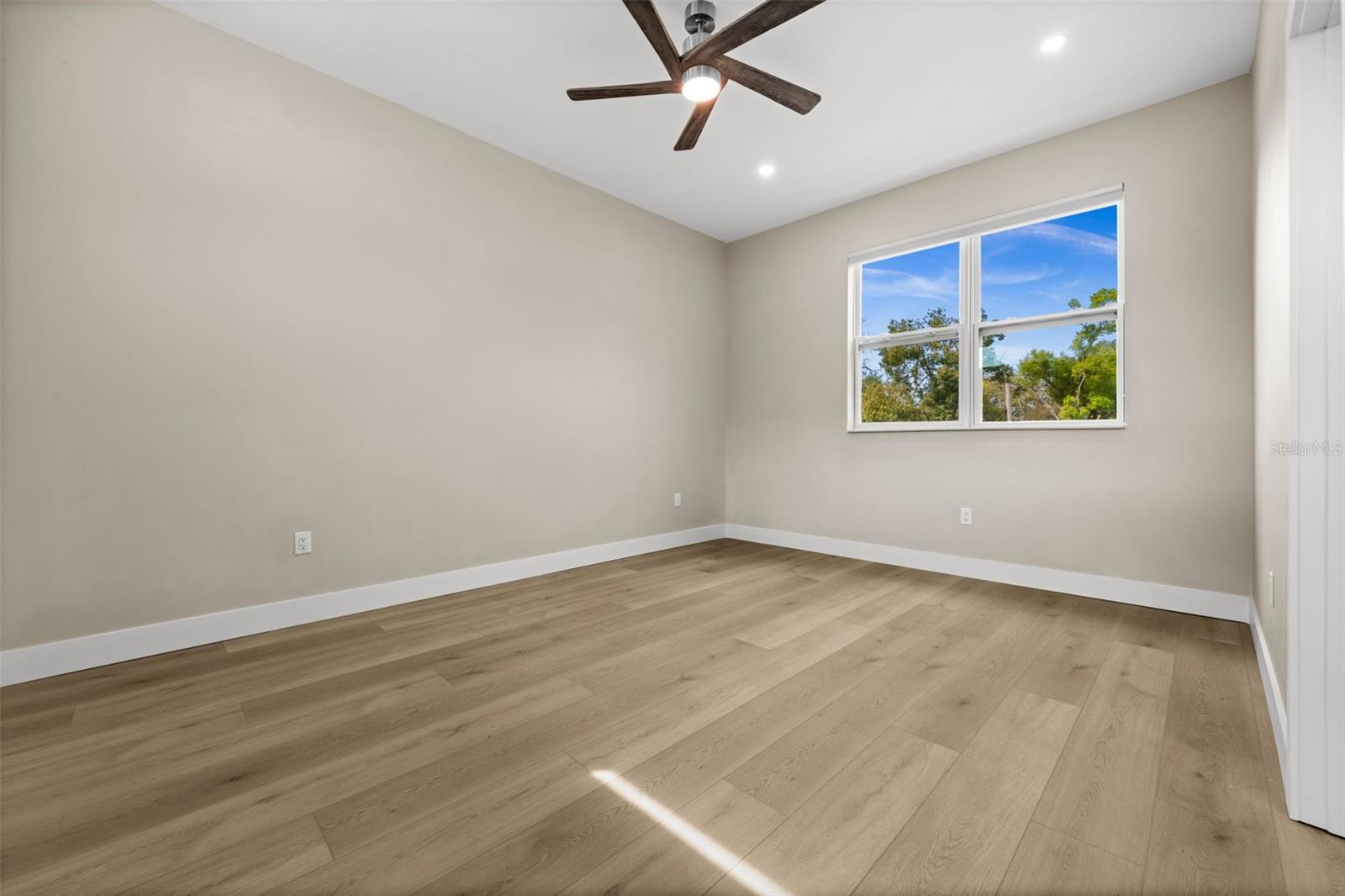 RIDGEWOOD - Residential
