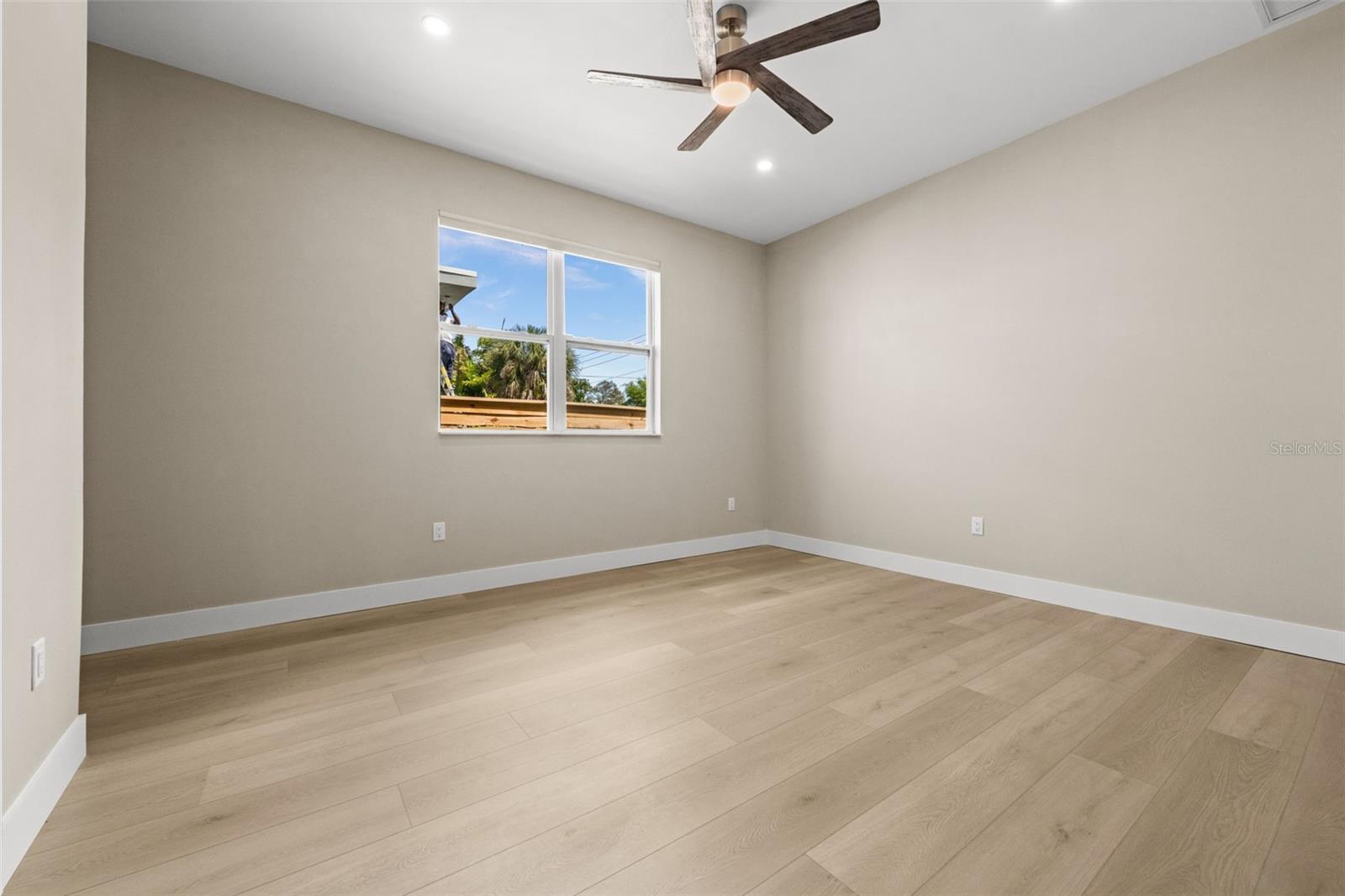 RIDGEWOOD - Residential
