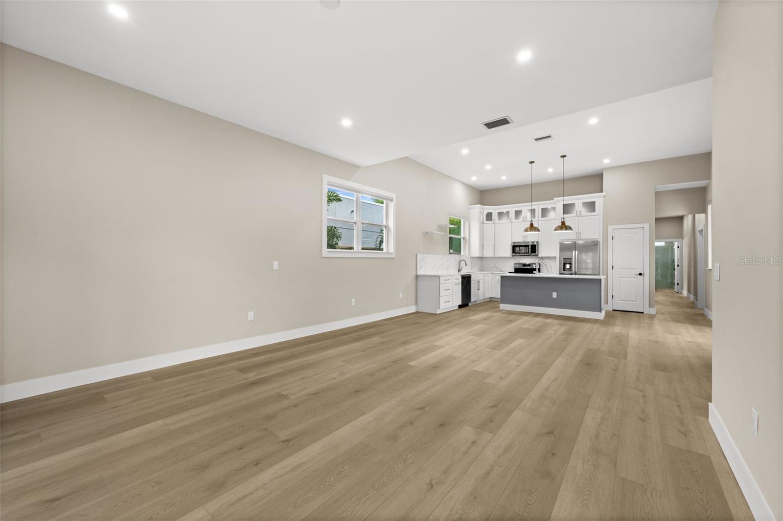 RIDGEWOOD - Residential