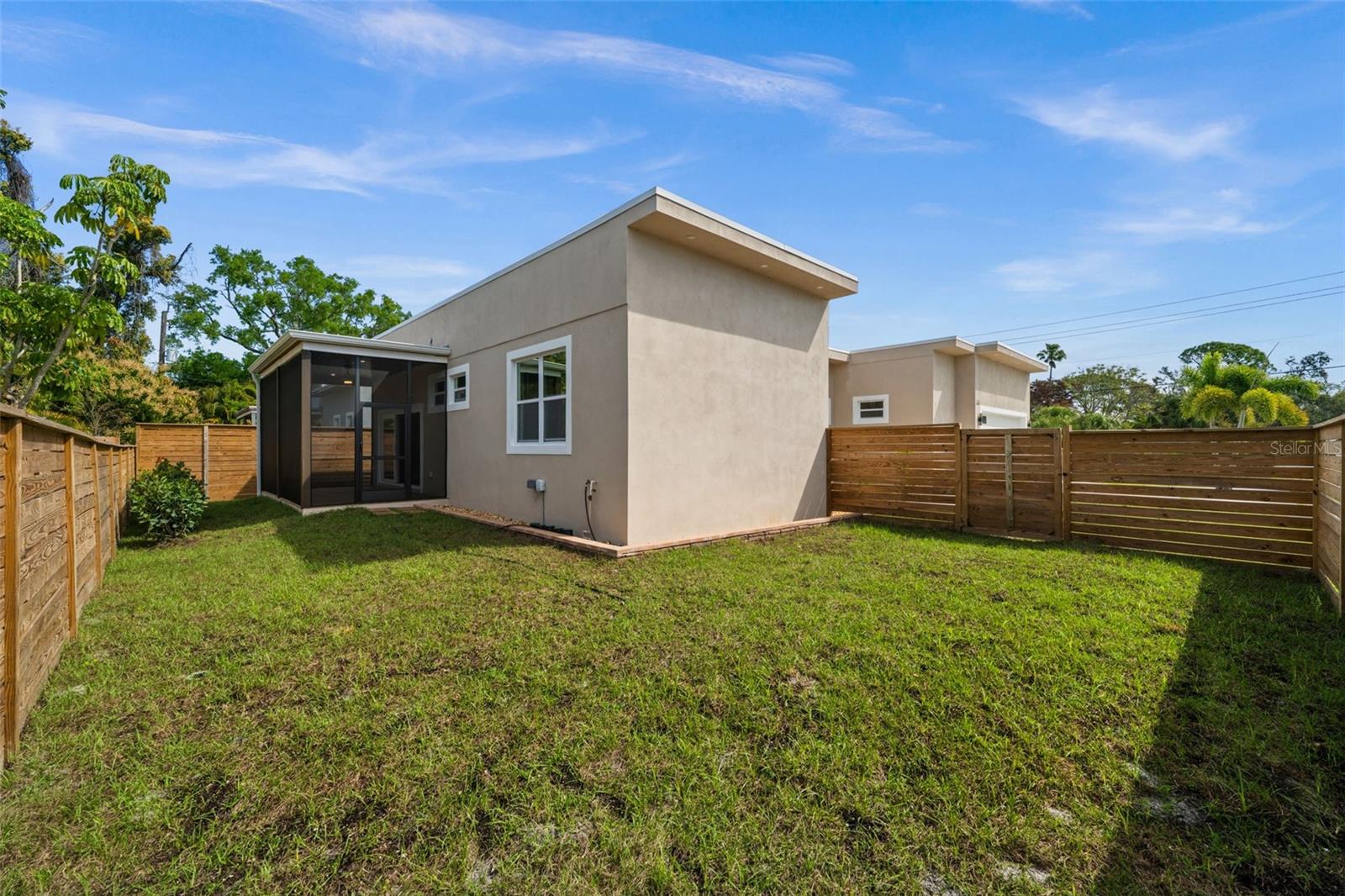 RIDGEWOOD - Residential
