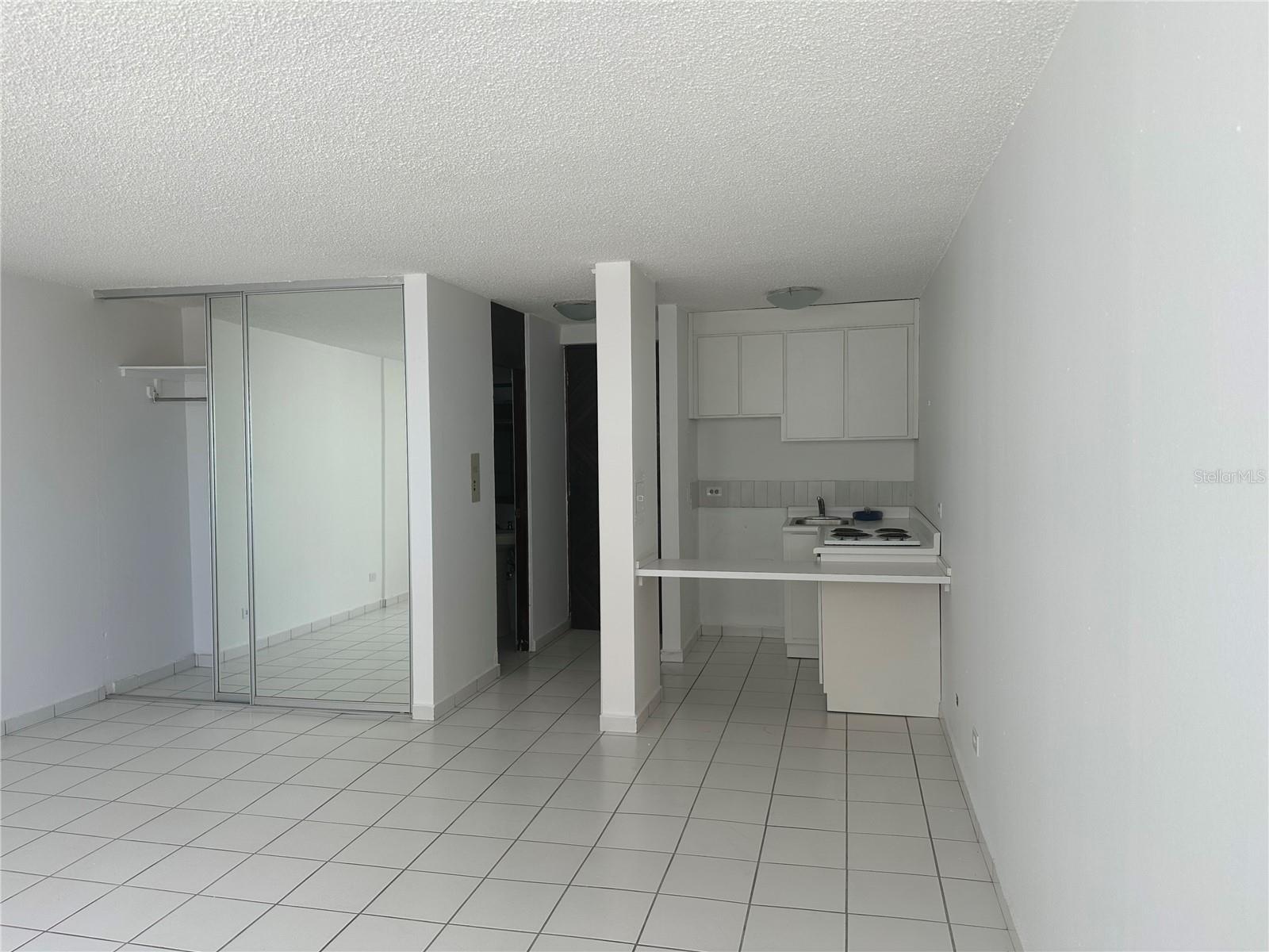 CONDADO SUITES - Residential