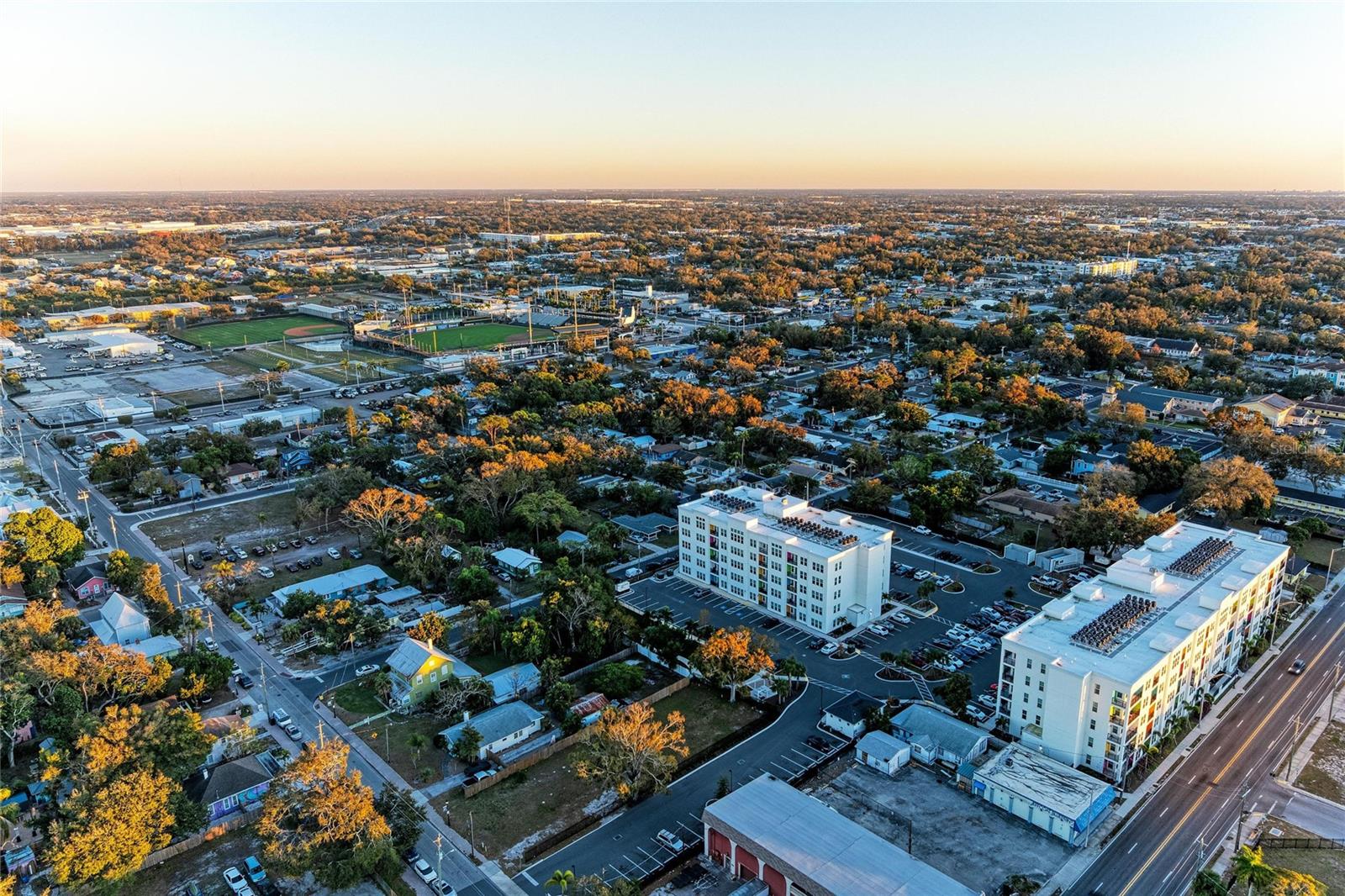 MAPLE COURT - Residential