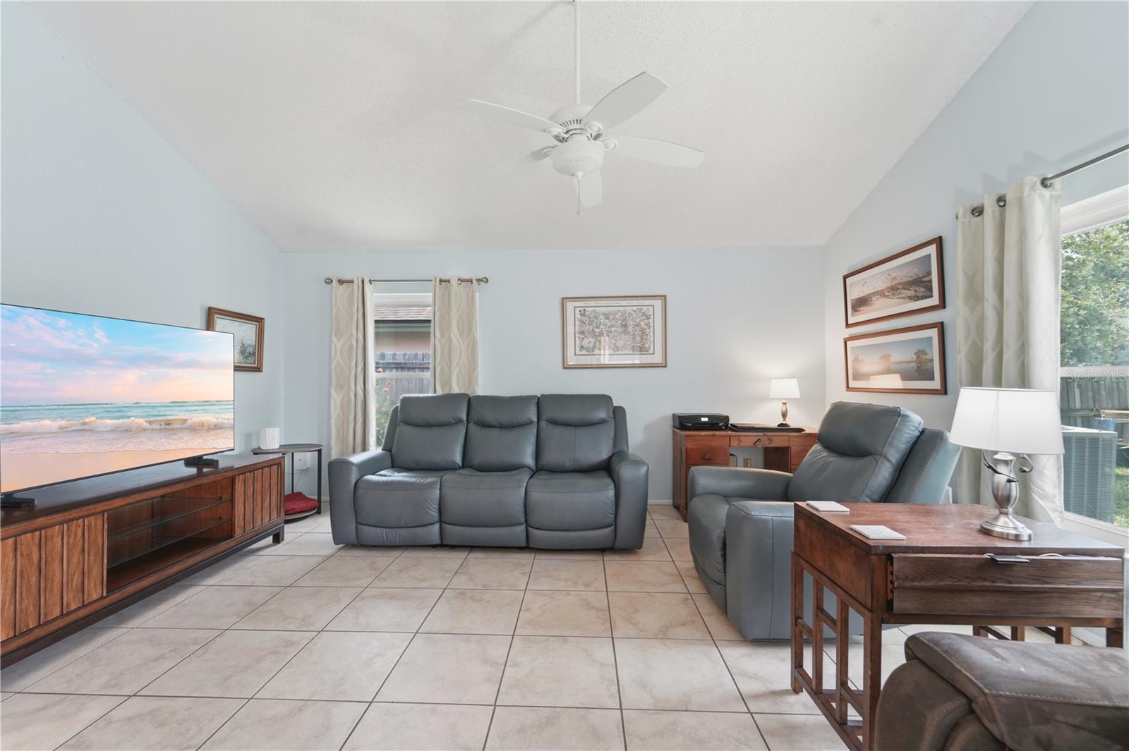 HOLLOWBROOK WEST PH 4 - Residential
