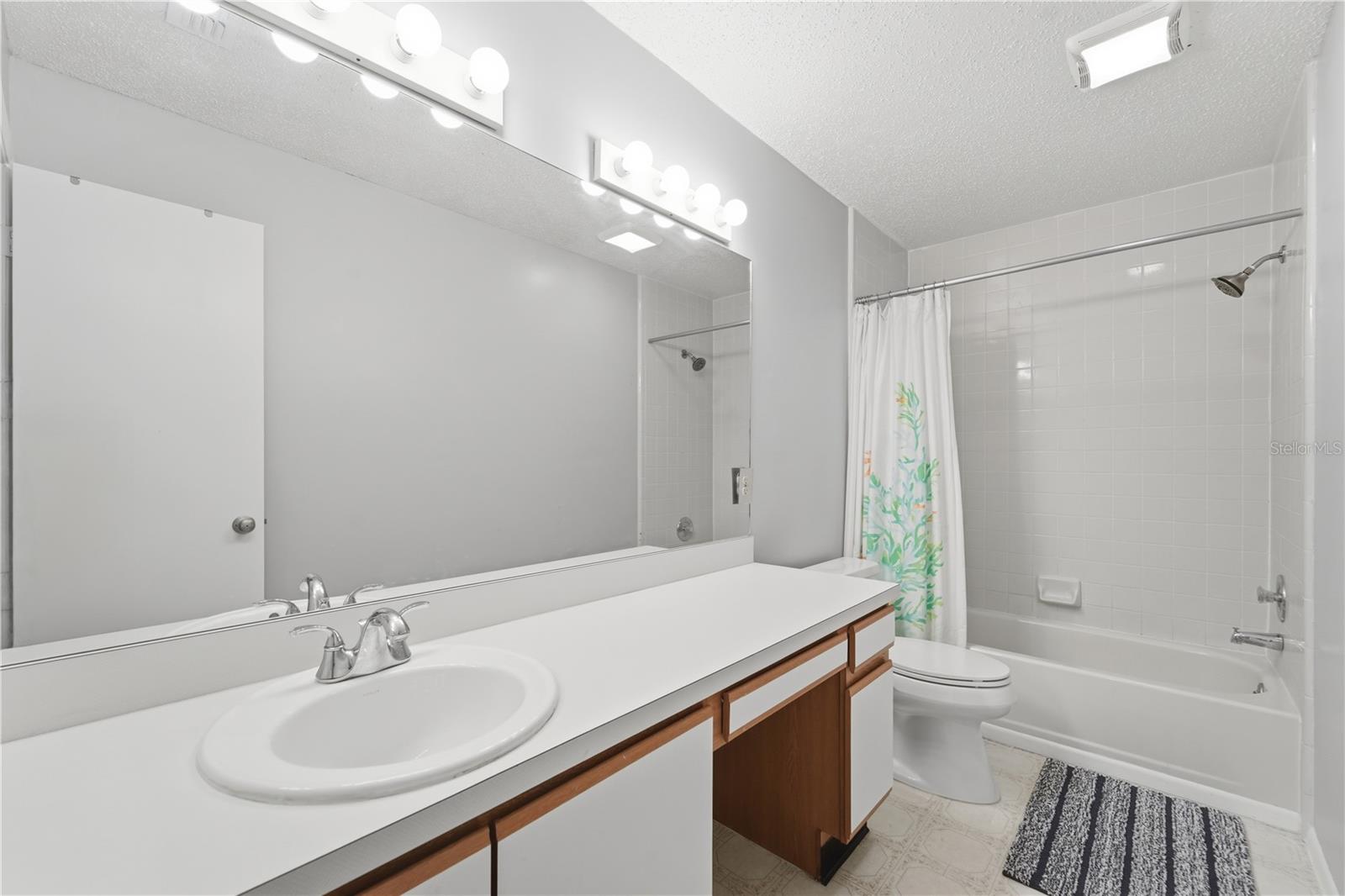 HOLLOWBROOK WEST PH 4 - Residential