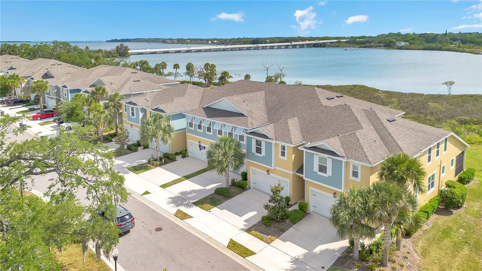 BAYSIDE TERRACE - Residential