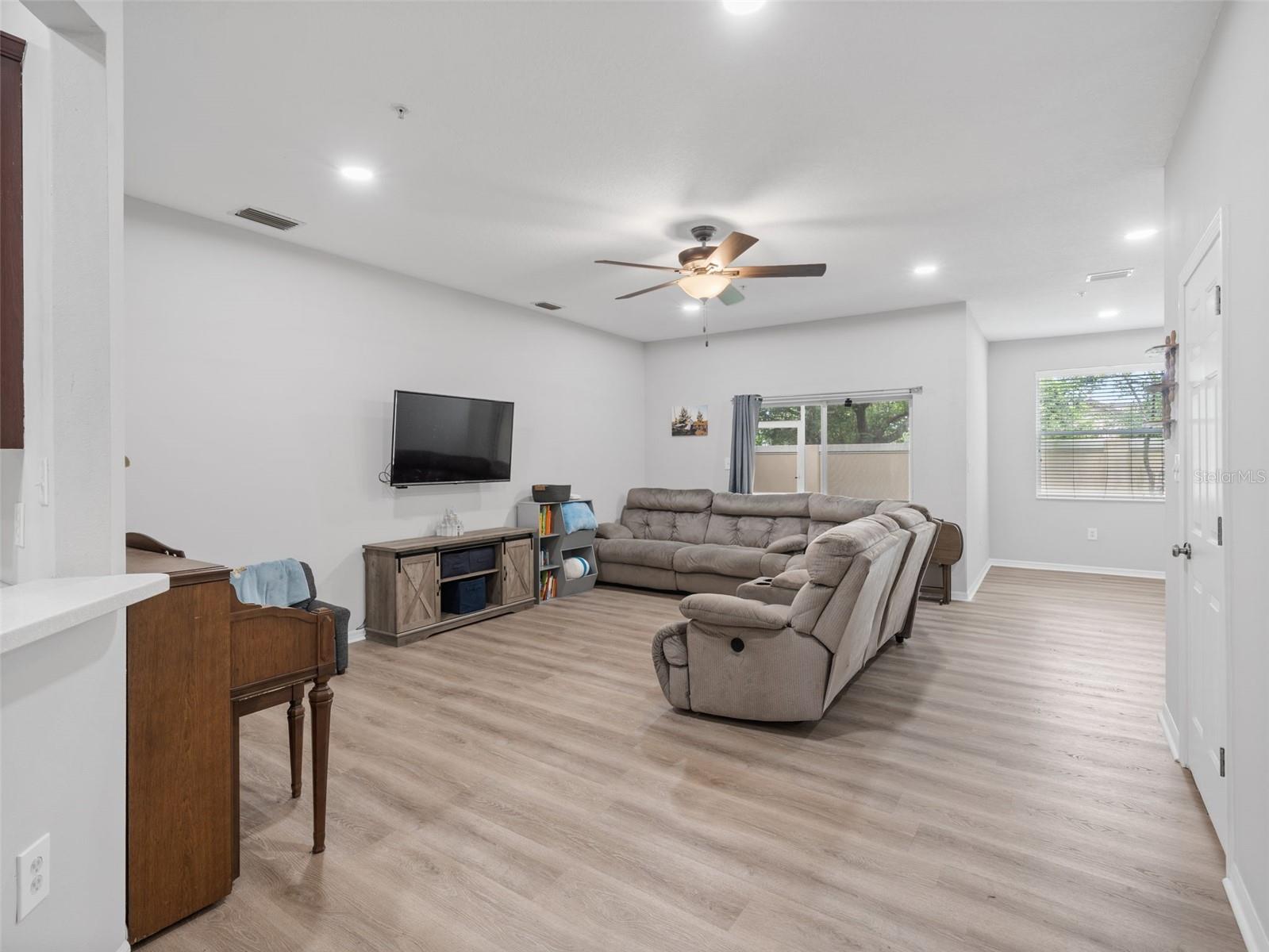 PARKRIDGE PH 33 & 19 - Residential Lease