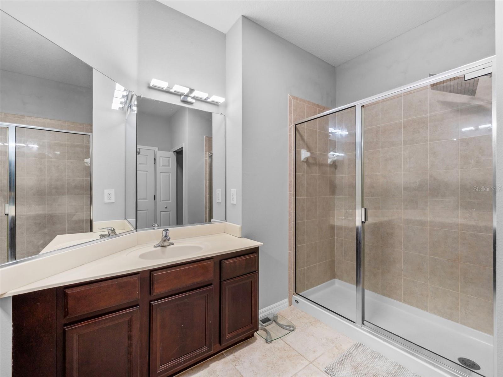PARKRIDGE PH 33 & 19 - Residential Lease