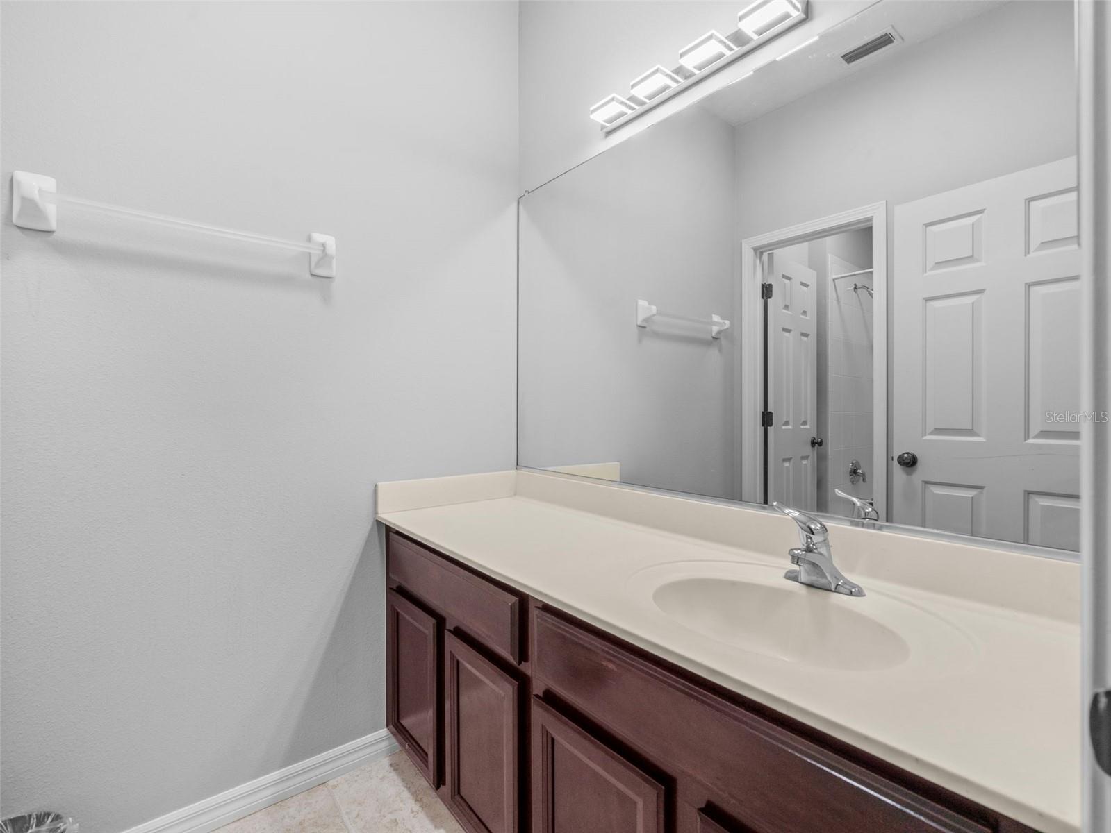 PARKRIDGE PH 33 & 19 - Residential Lease