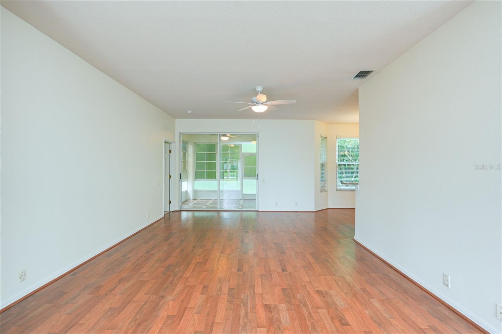 CARILLON LAKES REP - Residential