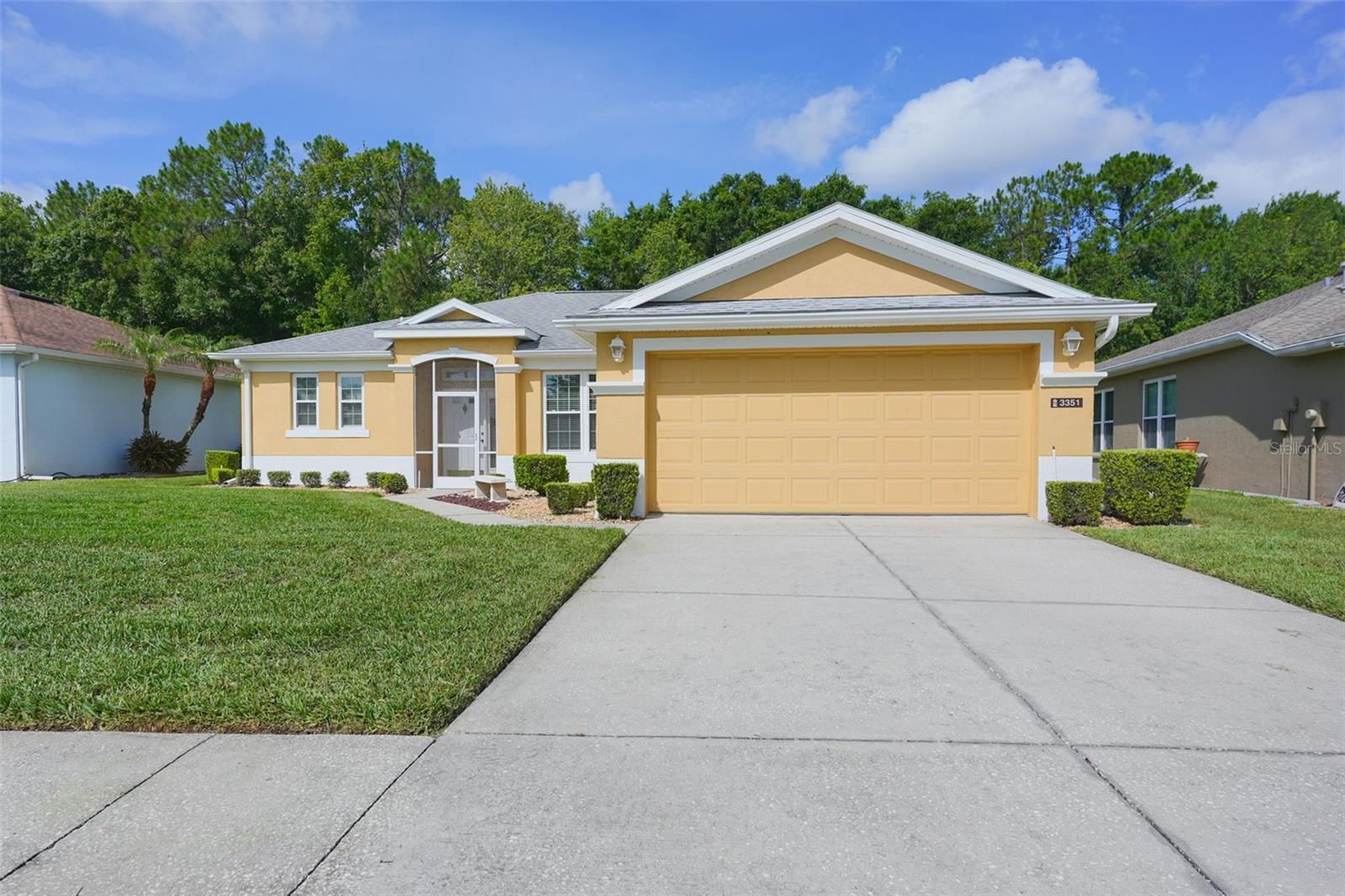 CARILLON LAKES REP - Residential