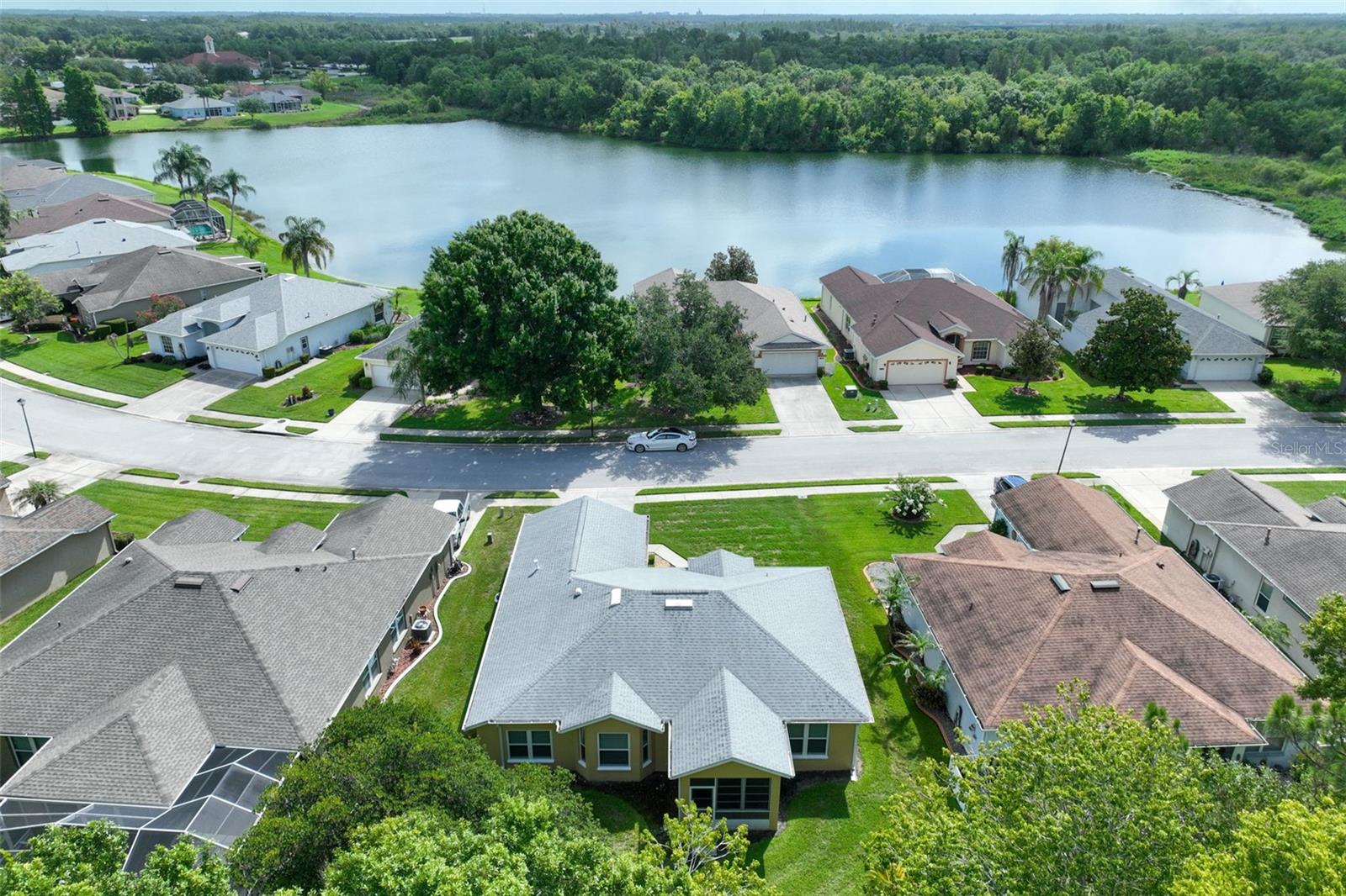 CARILLON LAKES REP - Residential