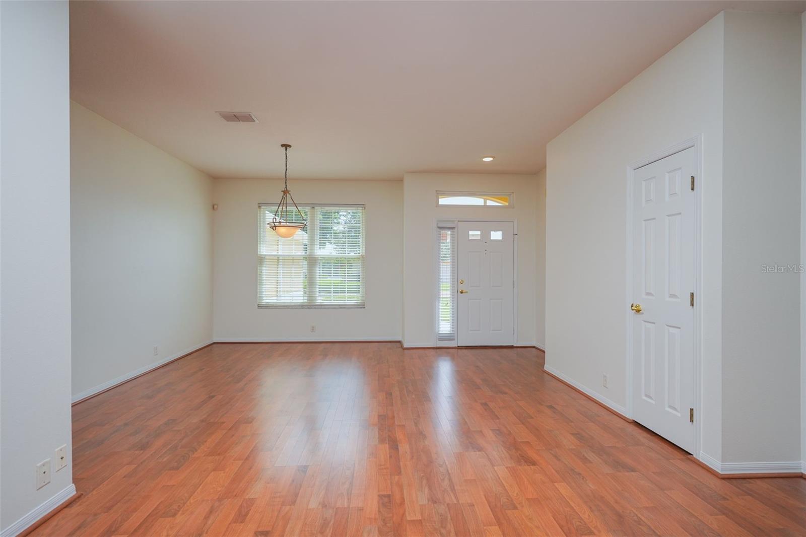 CARILLON LAKES REP - Residential