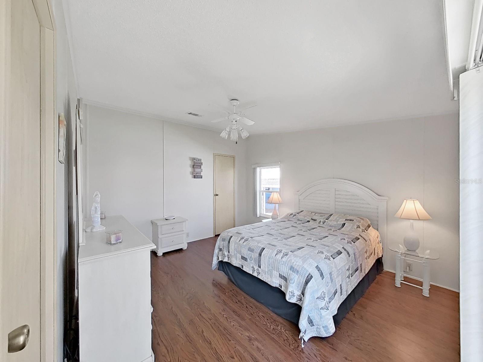 FOXWOOD LAKE ESTATES - Residential