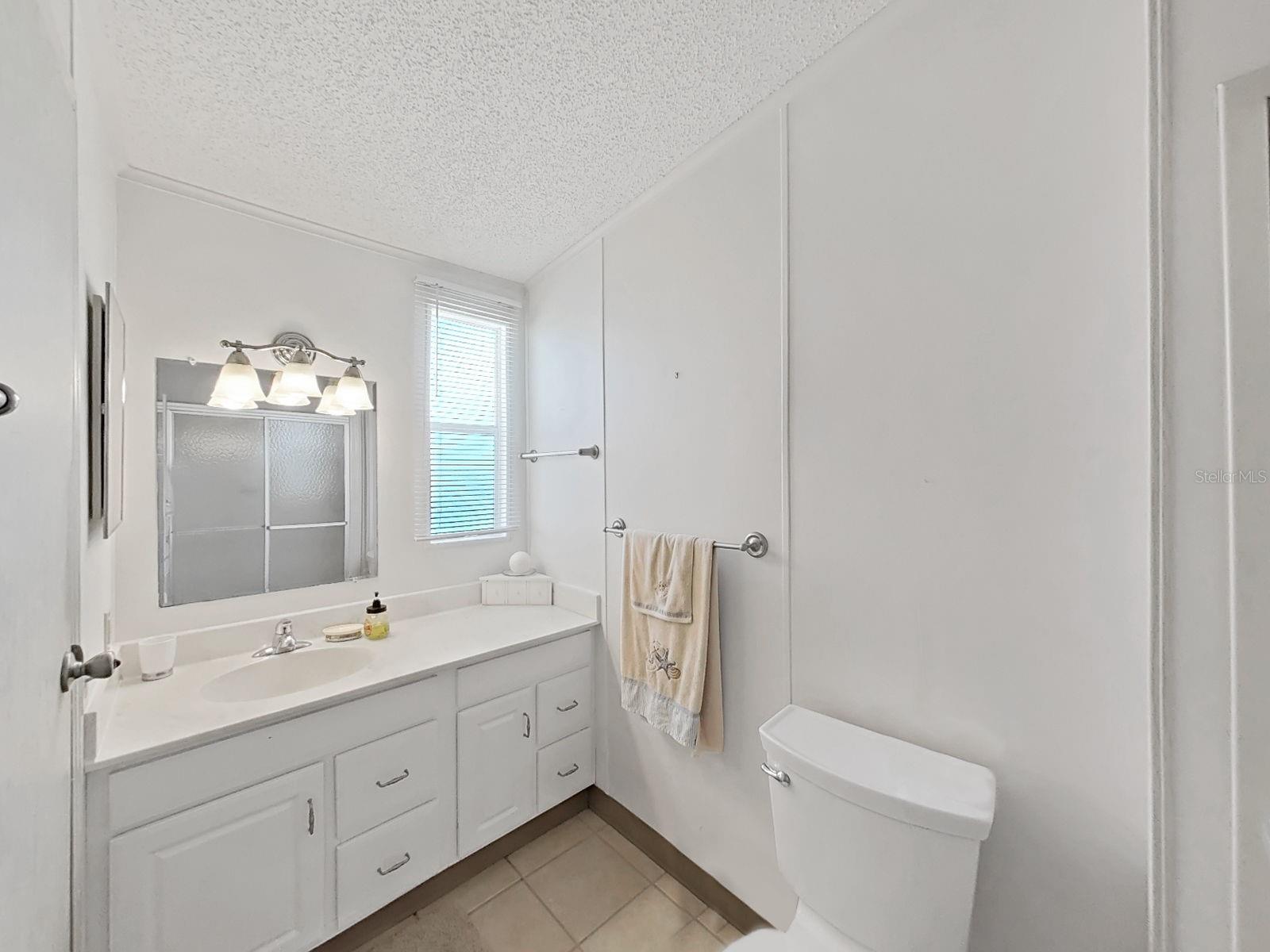 FOXWOOD LAKE ESTATES - Residential