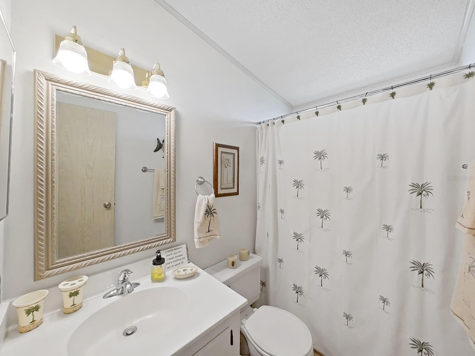 FOXWOOD LAKE ESTATES - Residential