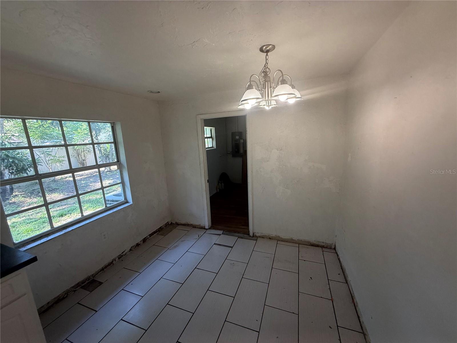 HIGHLAND PARK MANOR 01 - Residential