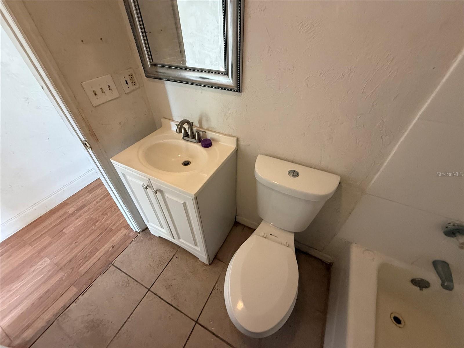 HIGHLAND PARK MANOR 01 - Residential
