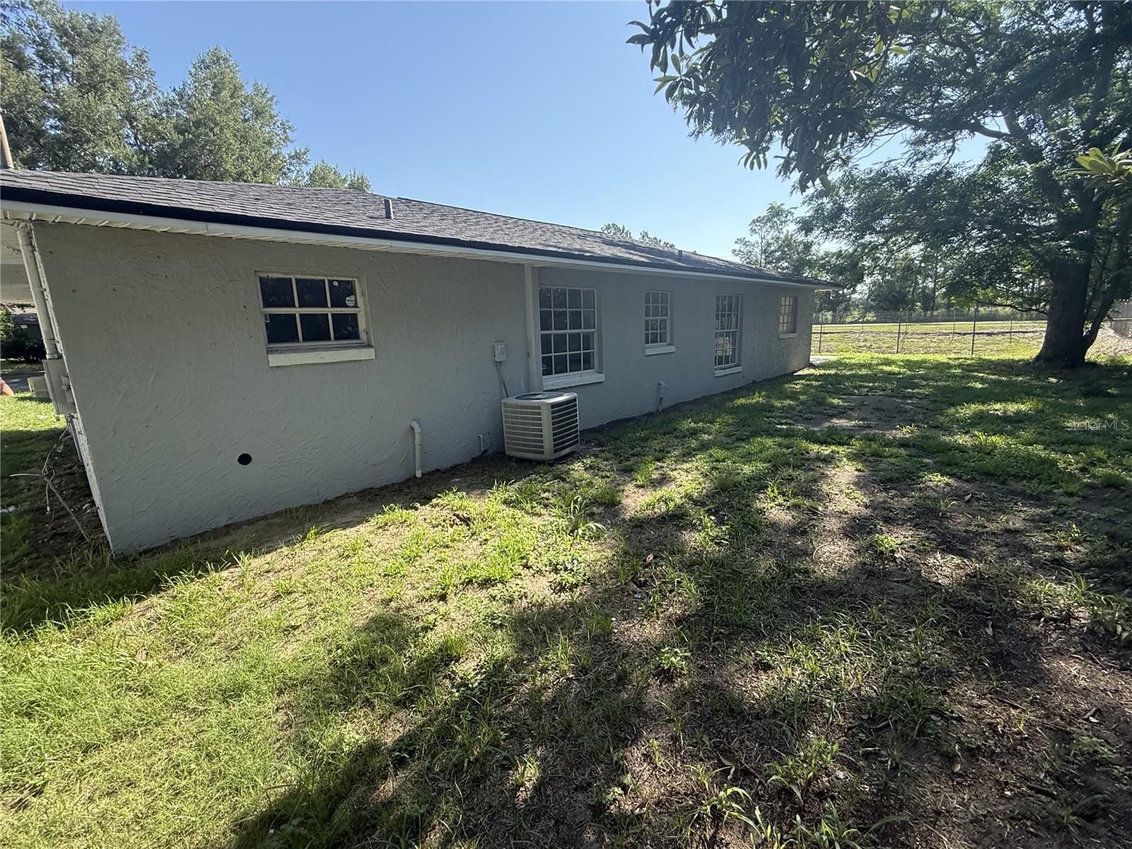 HIGHLAND PARK MANOR 01 - Residential