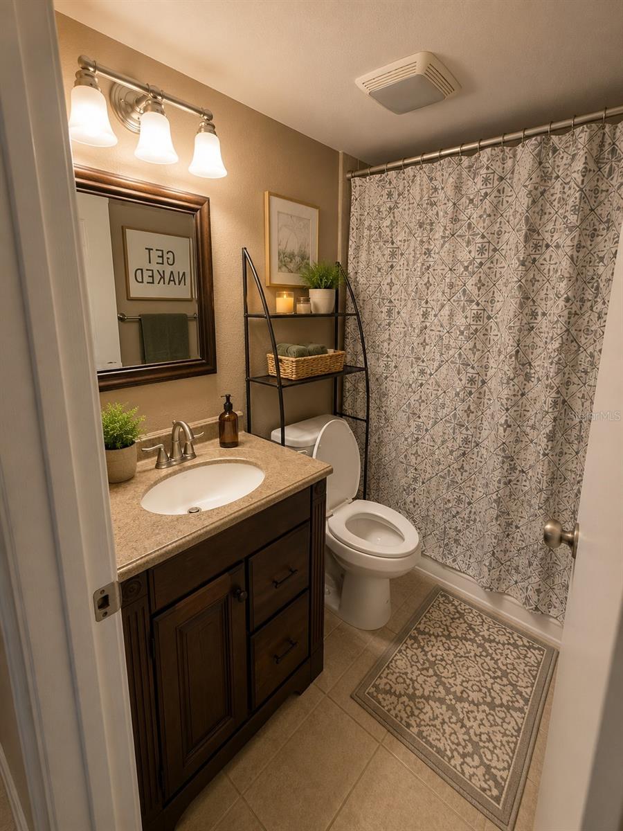NORTH OAKS CONDO IV - Residential