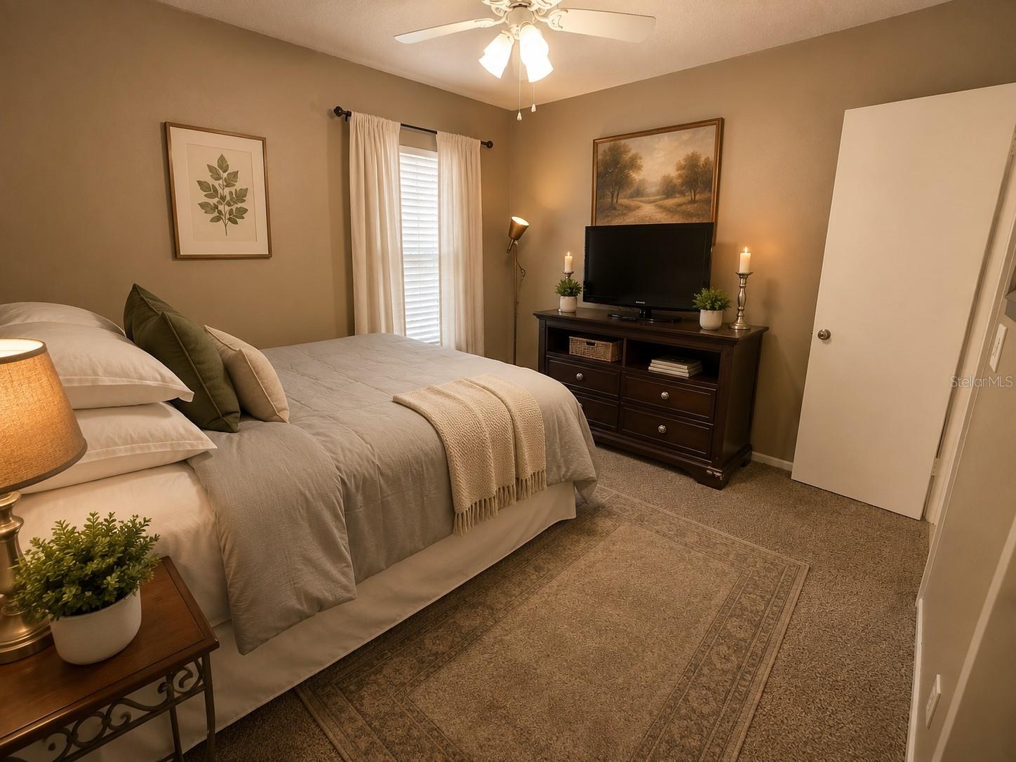 NORTH OAKS CONDO IV - Residential