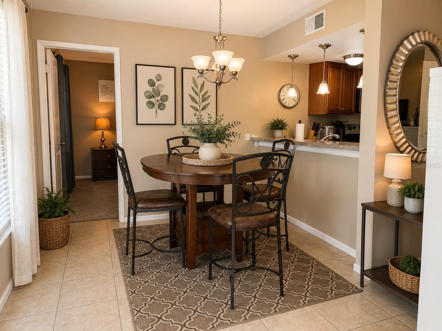 NORTH OAKS CONDO IV - Residential