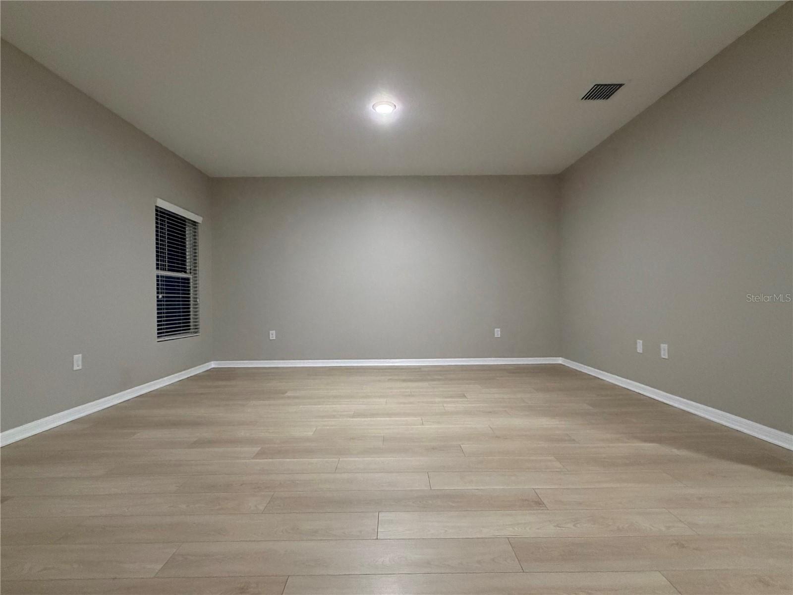 TRIPLE CRK VILLAGE M-2 - Residential Lease