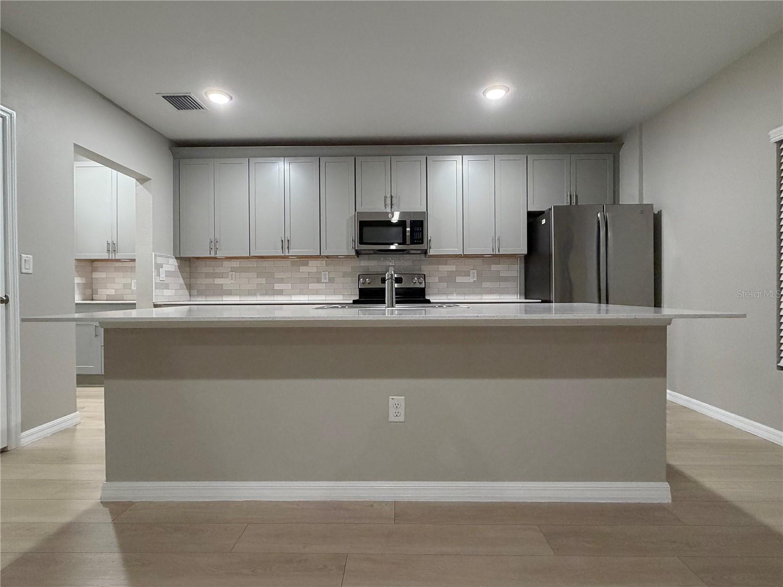 TRIPLE CRK VILLAGE M-2 - Residential Lease