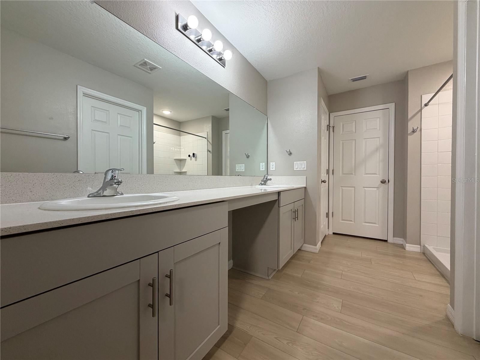 TRIPLE CRK VILLAGE M-2 - Residential Lease
