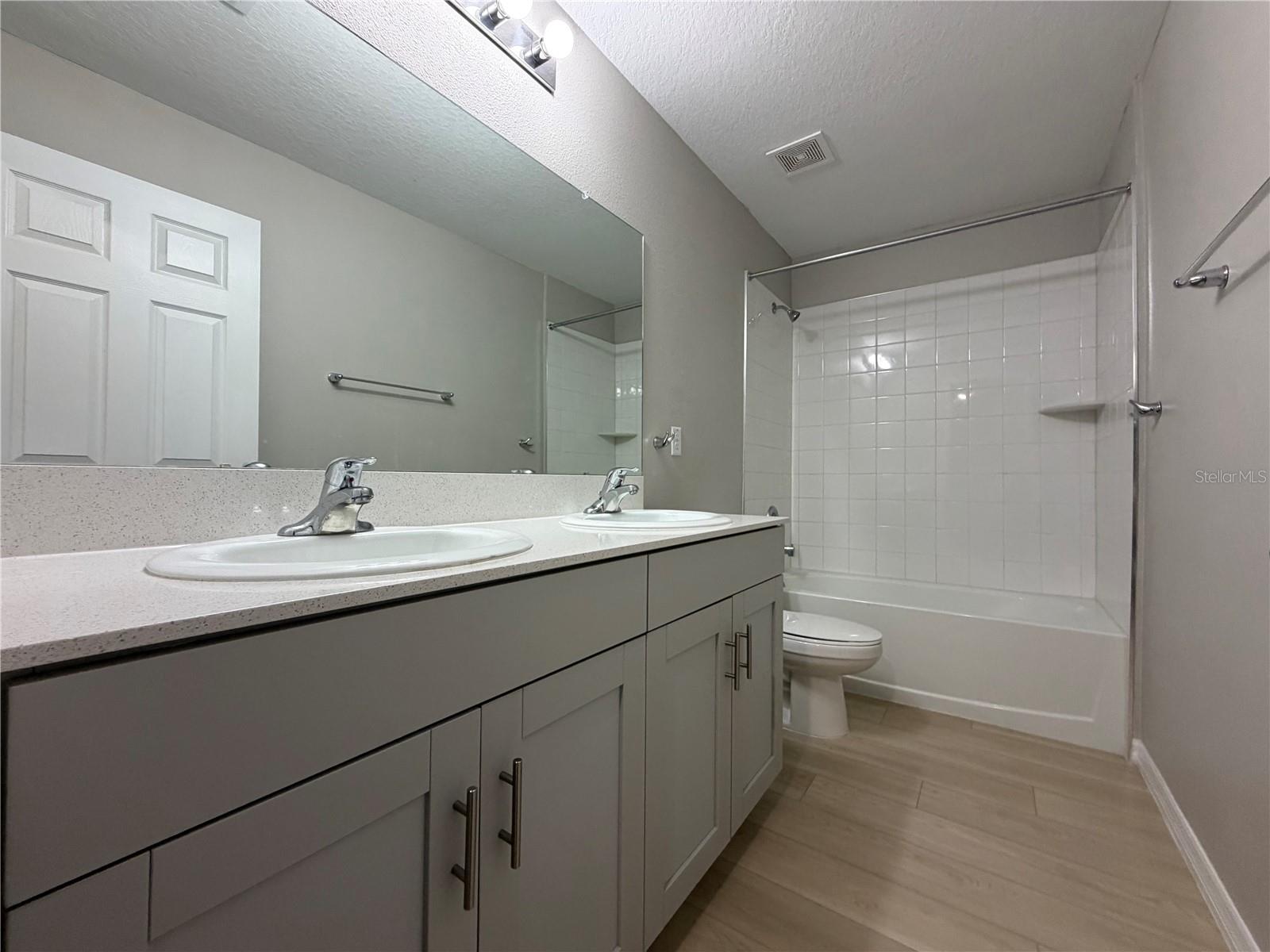 TRIPLE CRK VILLAGE M-2 - Residential Lease