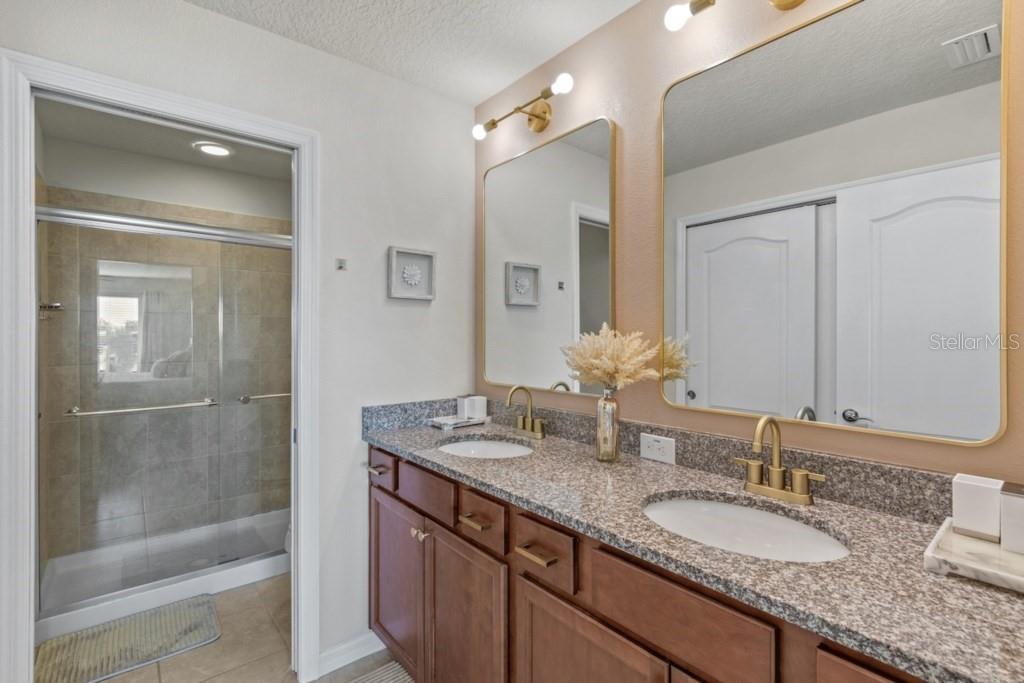 WINDSOR AT WESTSIDE PH 2B - Residential