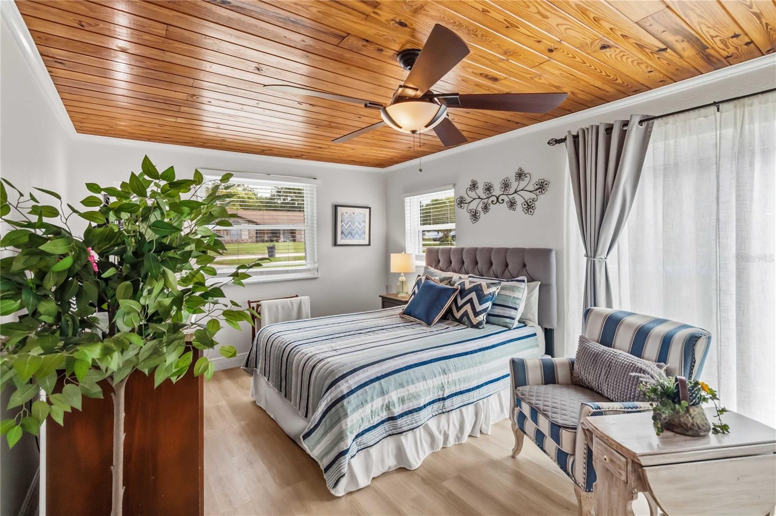 WOODLAWN HEIGHTS - Residential