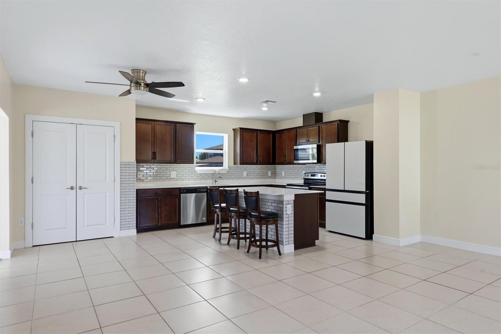 NORTH RIVER RANCH PH IA-2 - Residential Lease